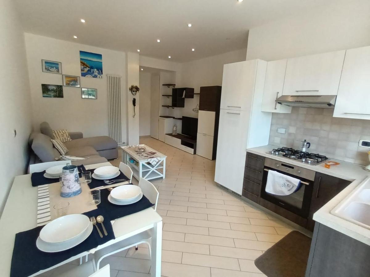 Appartamento Con Stupenda Vista Mare Zona Bristol Rapallo Bagian luar foto